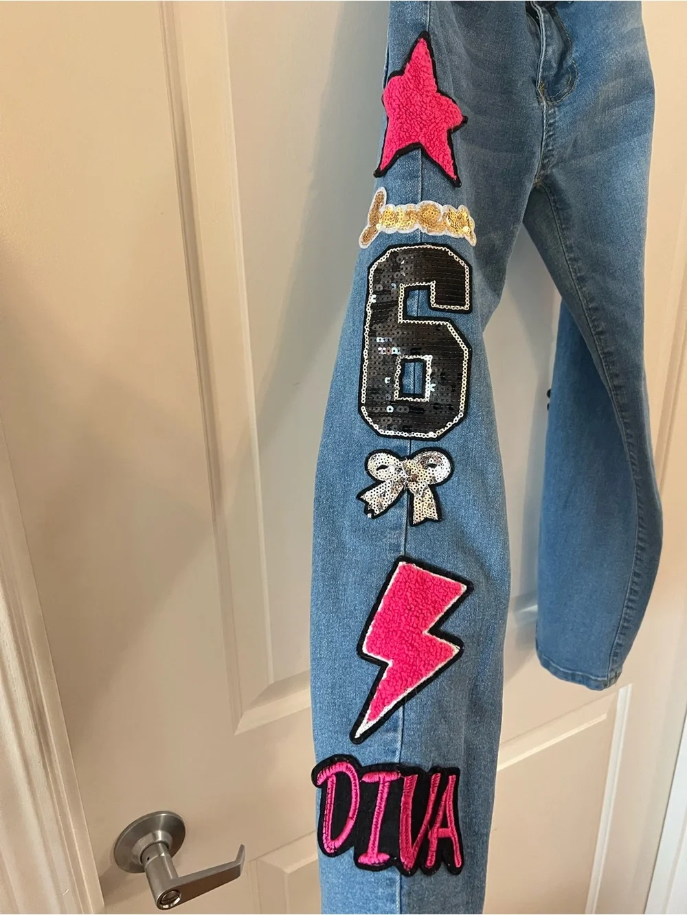 Girls' Light Blue Embroidered Patch Jeans Queen Diva